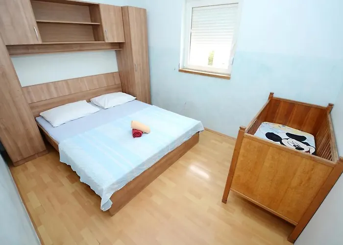 Apartamento By The Sea Tkon, Pasman - 19018